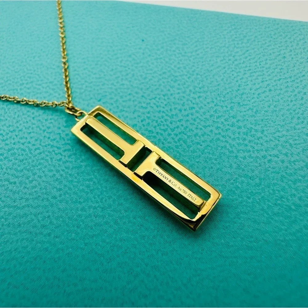 Tiffany & Co. 18K Yellow Gold Diamonds Vertical Bar Pendant Necklace 16”-18”